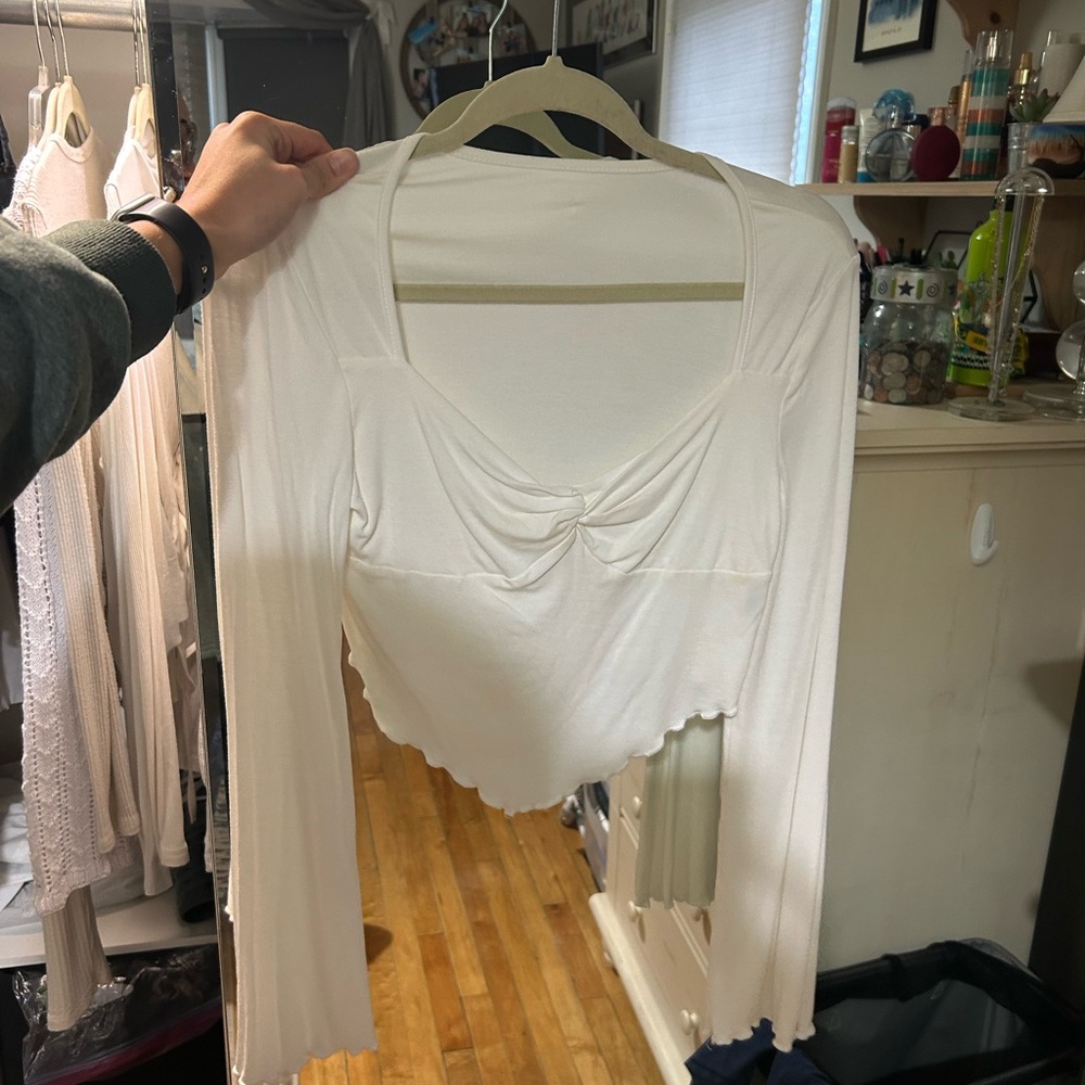 SHEIN White Long Sleeve Crop Top